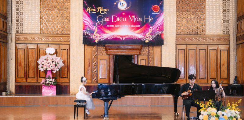 Lớp học piano trẻ em uy tín tại Long Biên - Sky Music Lớp học piano cho trẻ em 4-5 tuổi tại showroom Sky Music Long Biên