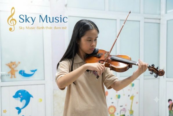 lớp học Violin cơ bản Long Biên