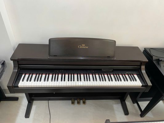 Piano điện Yamaha CLP 156 Nhật bãi