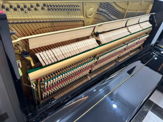 Piano Yamaha U300 Nhật bãi chính chãng