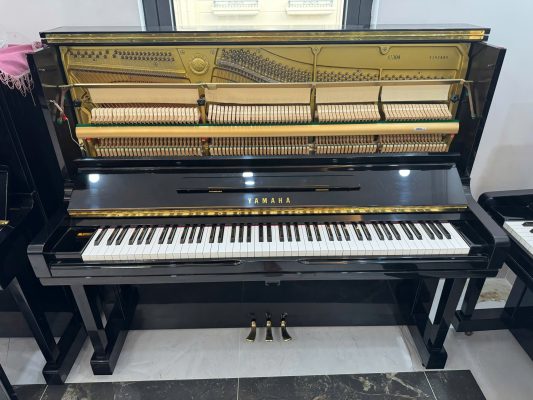 Piano Yamaha U300 Nhật bãi chính chãng