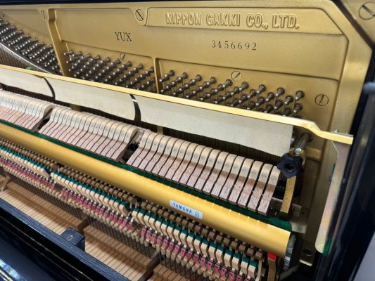 Piano Yamaha YUX Nhật bãi giá 77 triệu