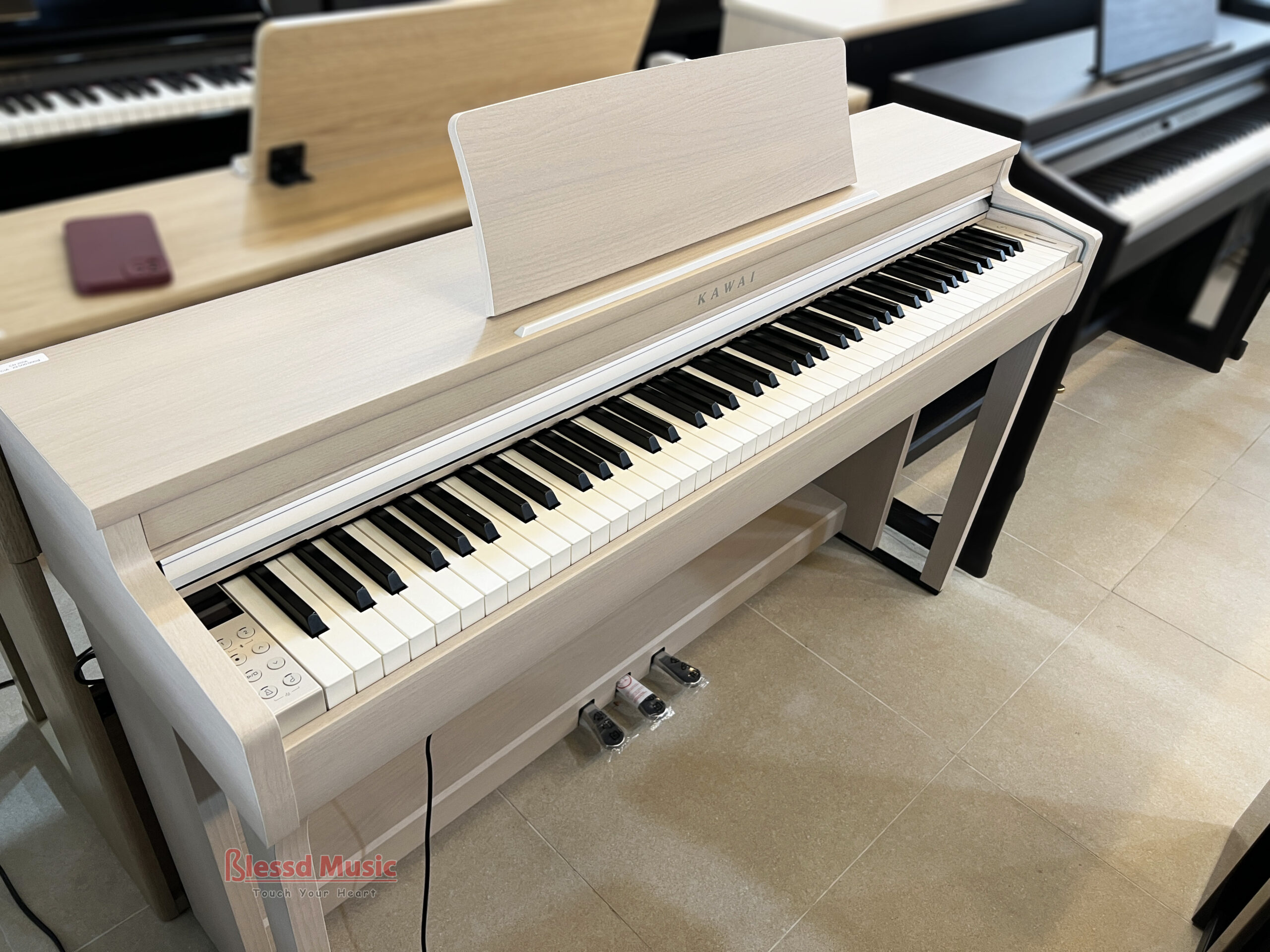 dan-piano-dien-Kawai-CN-201