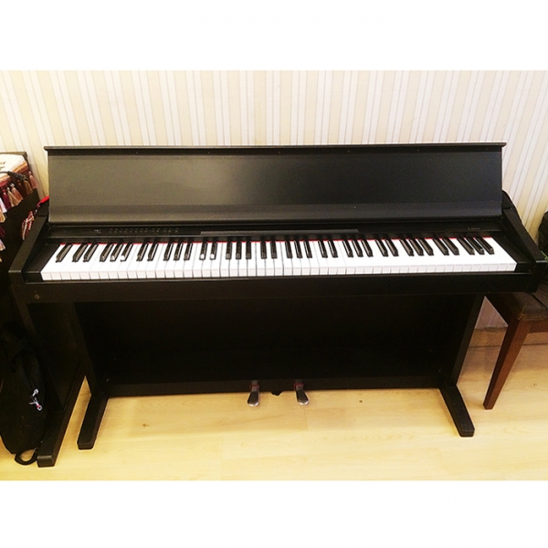 PIANO KAWAI PN85