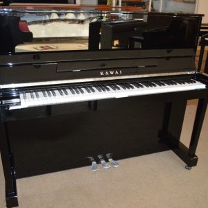 PIANO KAWAI ND 21
