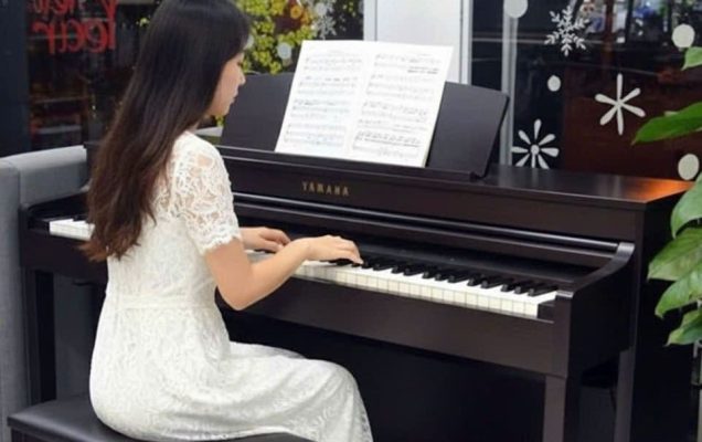 Piano điện Yamaha cho bé mới học tại Sky Music