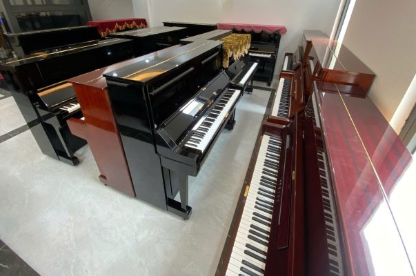 upright piano Yamaha phù hợp cho bé học piano