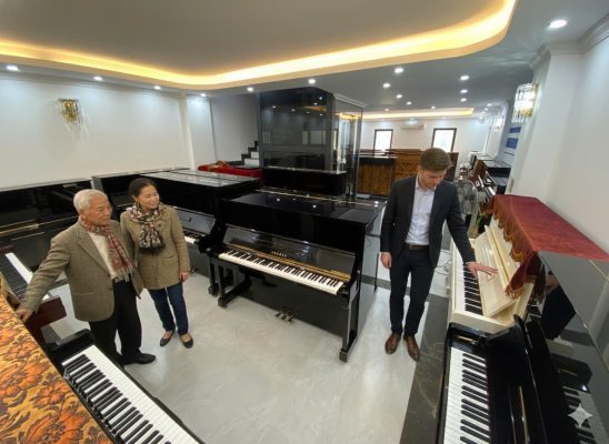 Showroom Piano Yamaha nhật tại Long Biên