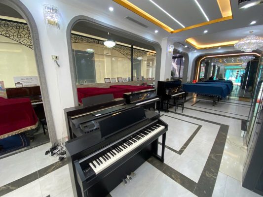 Không gian piano điện tại showroom Sky Music Long Biên dành cho người mới học đàn và gia đình cần trải nghiệm thực tế