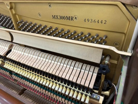 Piano cơ Yamaha MX300MR Nhật bãi