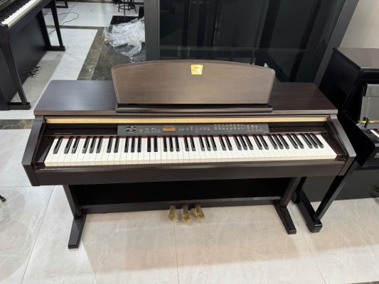 Piano điện Yamaha CLP-130 Nhật bãi