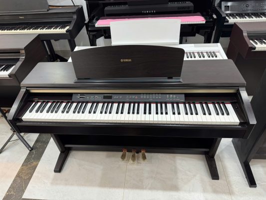 Piano điện Yamaha CLP-223 Nhật bãi