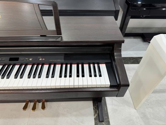 Yamaha CLP-711 Nhât bải giá 13 triệu