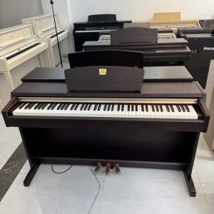 Alternative view of Đàn Piano Điện Yamaha CLP-220 Nhật Bãi Giá 12 Triệu
